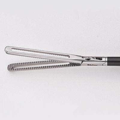Sklartech 5000 Fenestrated Grasping Forceps 33cm 5mm - 31-9095