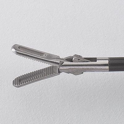Sklartech 5000 Miniature Fenestrated Grasping Forceps 32cm 3mm - 31-4317